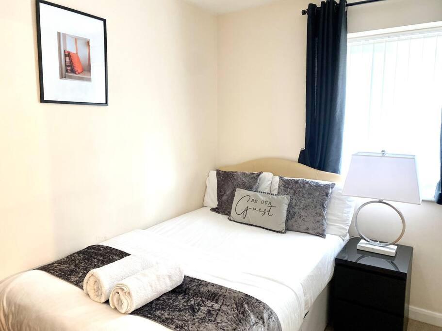 Amazing 2-Bed City Centre Apt With Parking Coventry Exteriér fotografie