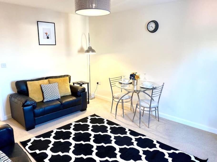 Amazing 2-Bed City Centre Apt With Parking Coventry Exteriér fotografie
